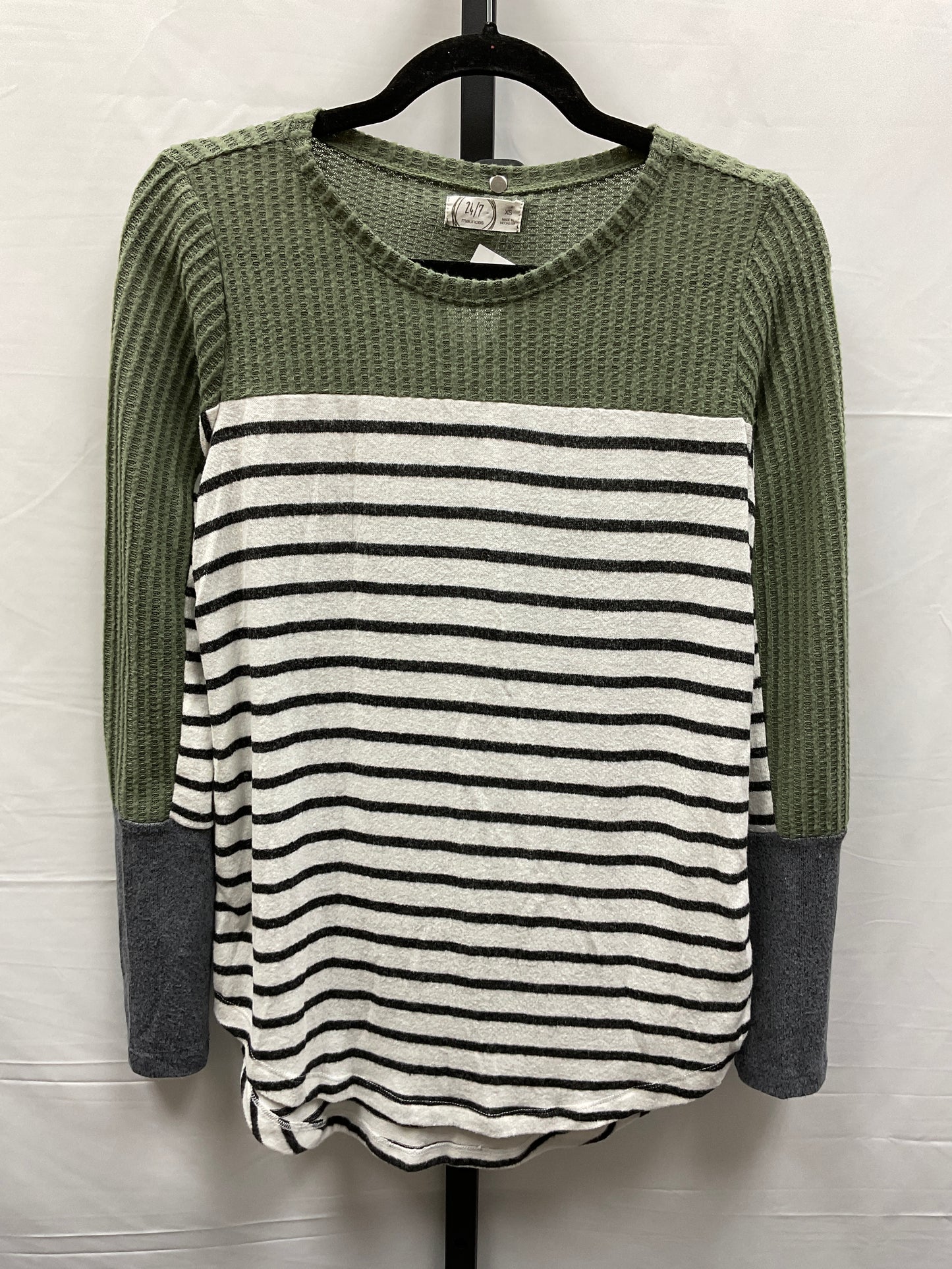 Multi-colored Top Long Sleeve Maurices, Size Xs