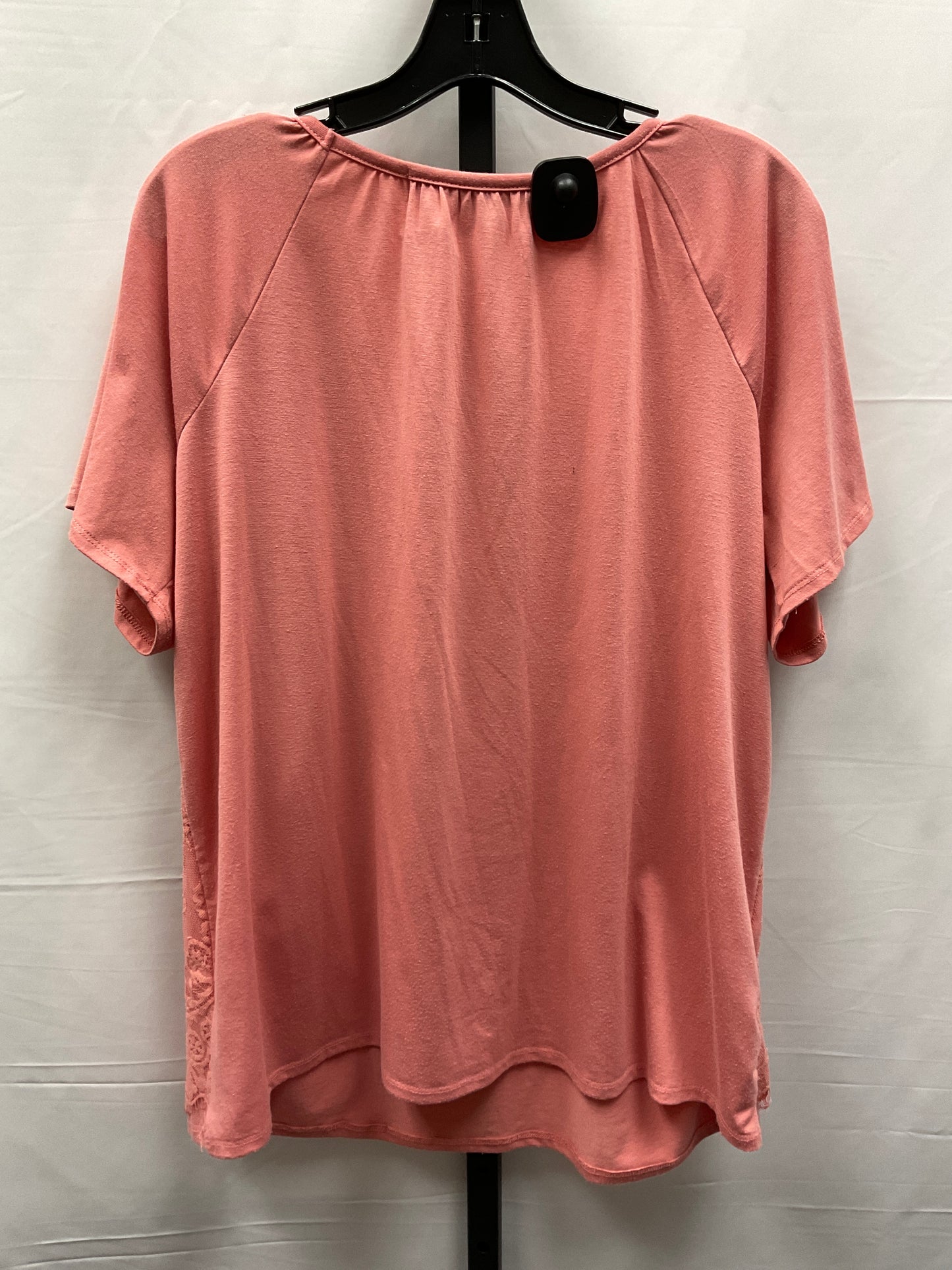 Top Short Sleeve By Absolutely Famous In Pink, Size: Xl