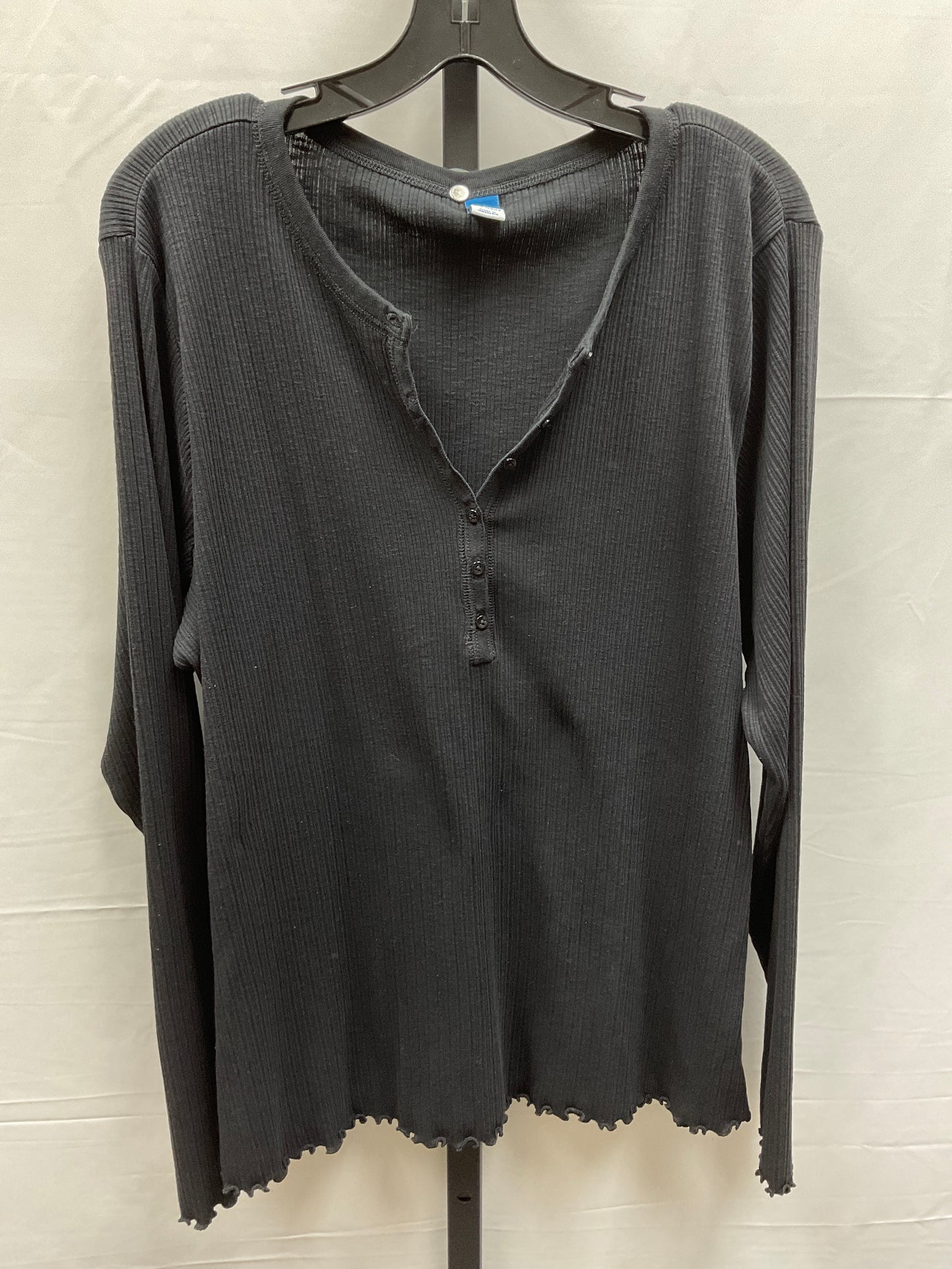 Top Long Sleeve By Old Navy In Black, Size: Xxl