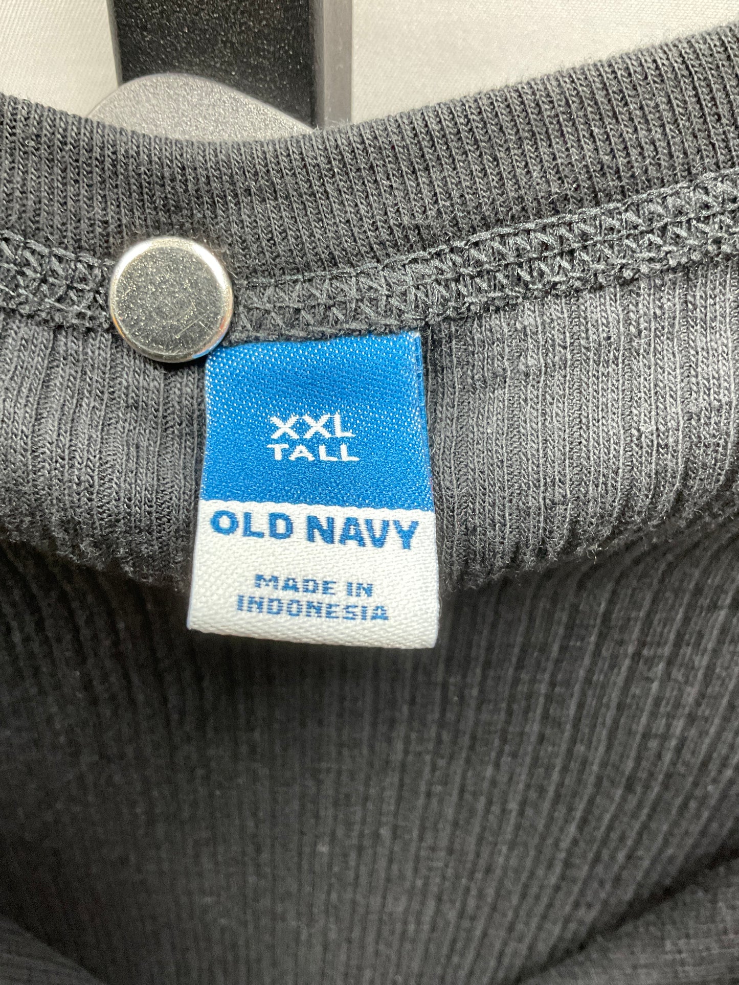 Top Long Sleeve By Old Navy In Black, Size: Xxl