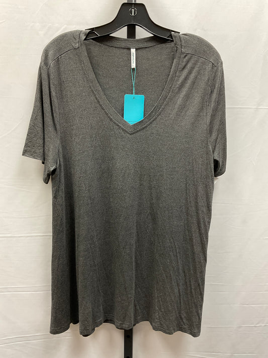 Top Short Sleeve By Clothes Mentor In Grey, Size: Xl