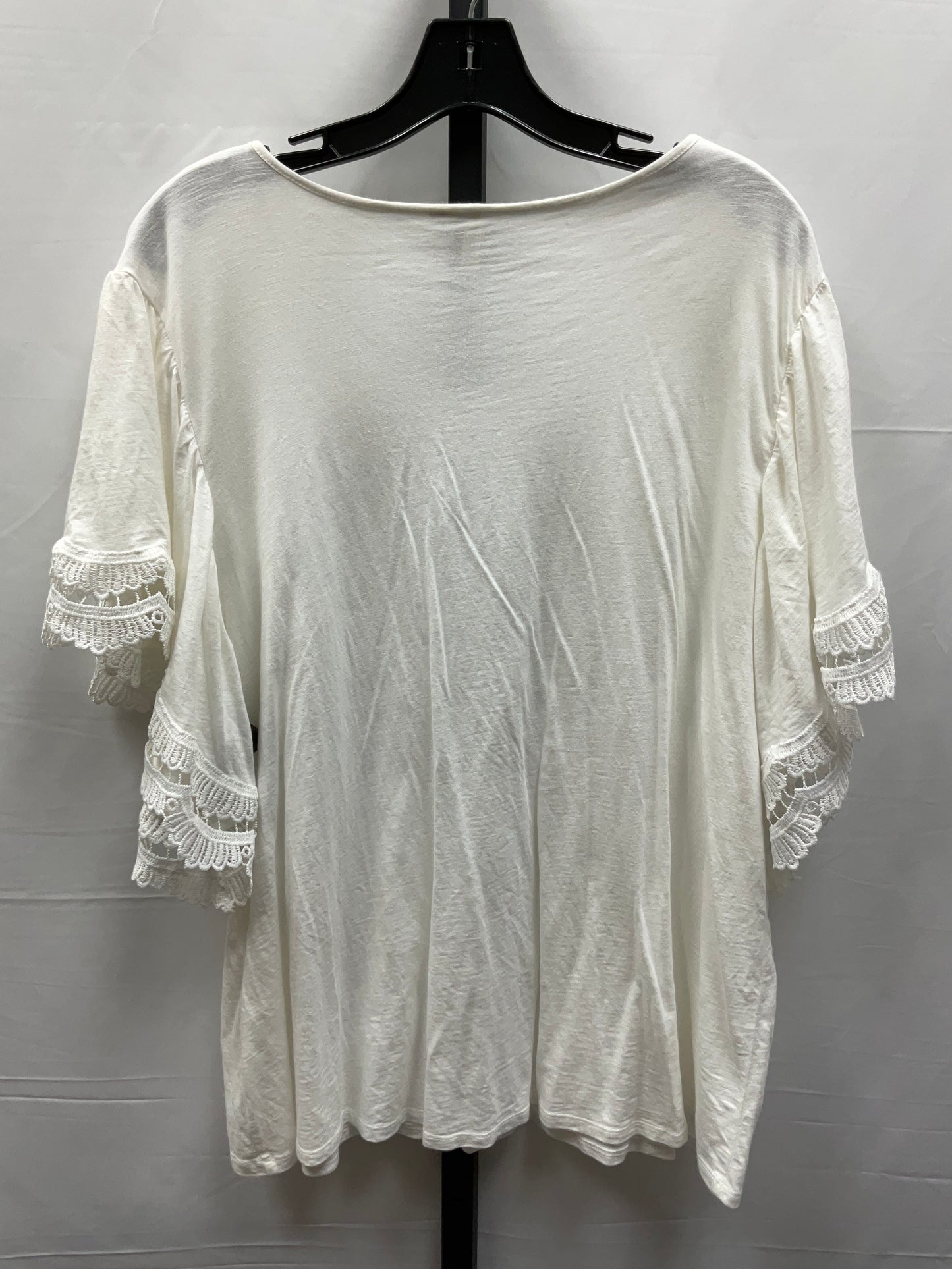 Top Short Sleeve By Cato In White, Size: 3x