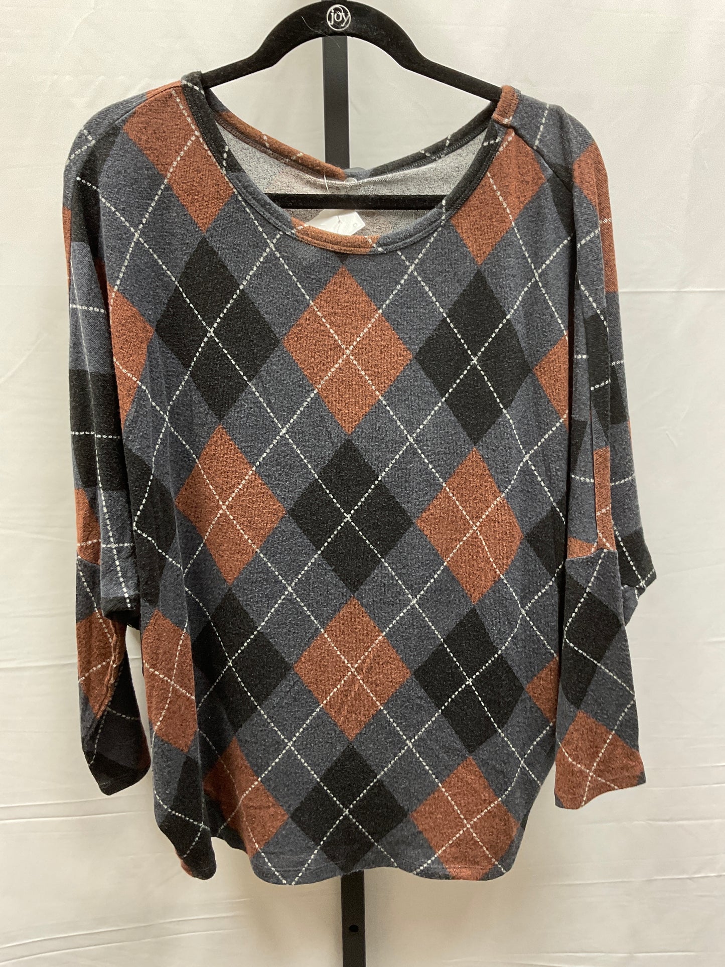 Top Long Sleeve By Maurices In Plaid Pattern, Size: M