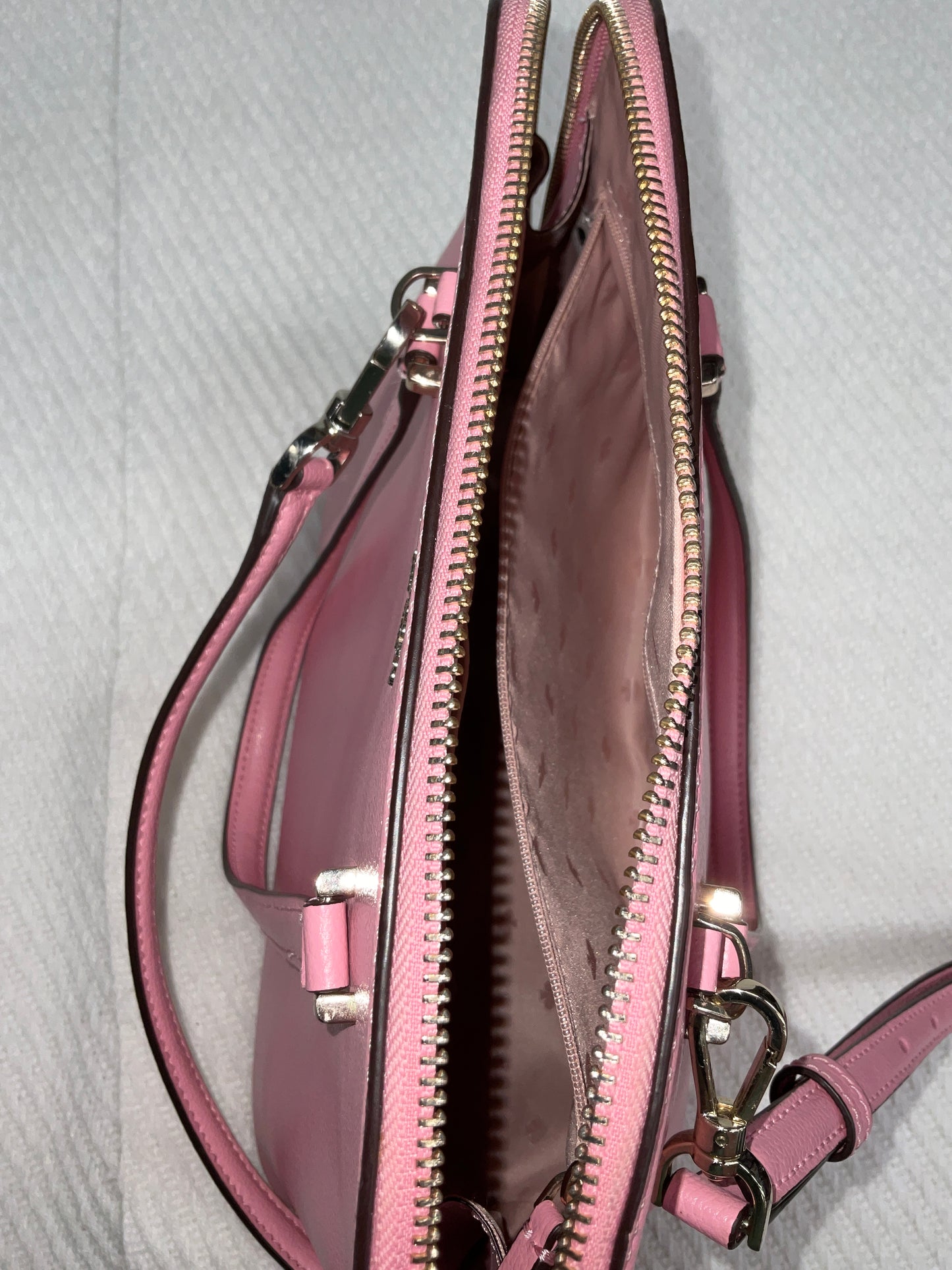 Crossbody Designer By Kate Spade, Size: Medium