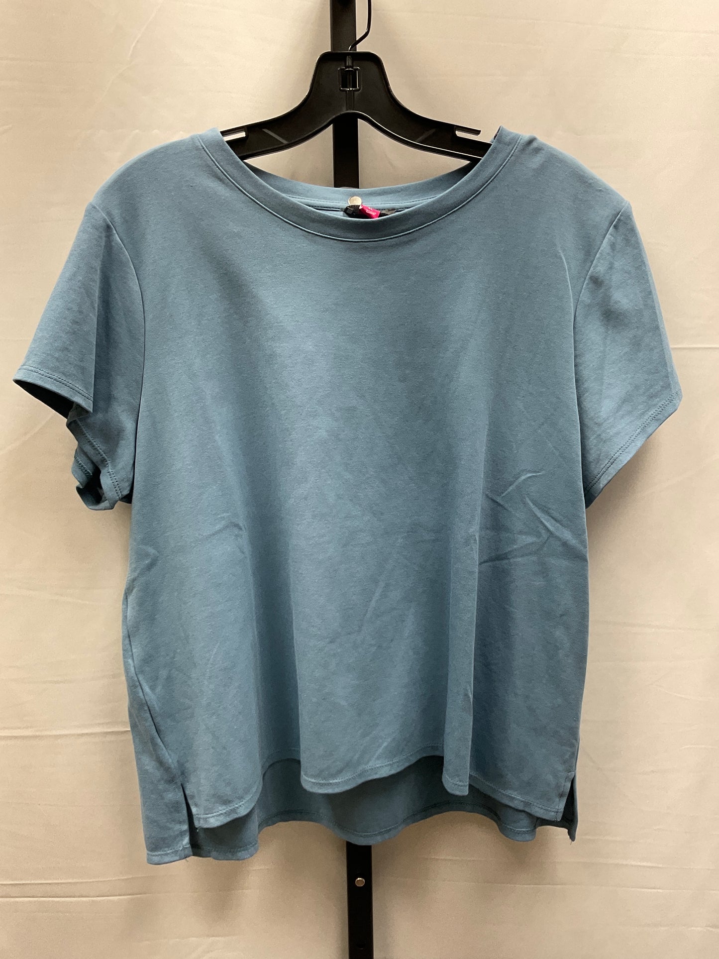 Top Short Sleeve Basic By Vince Camuto In Blue, Size: Xl