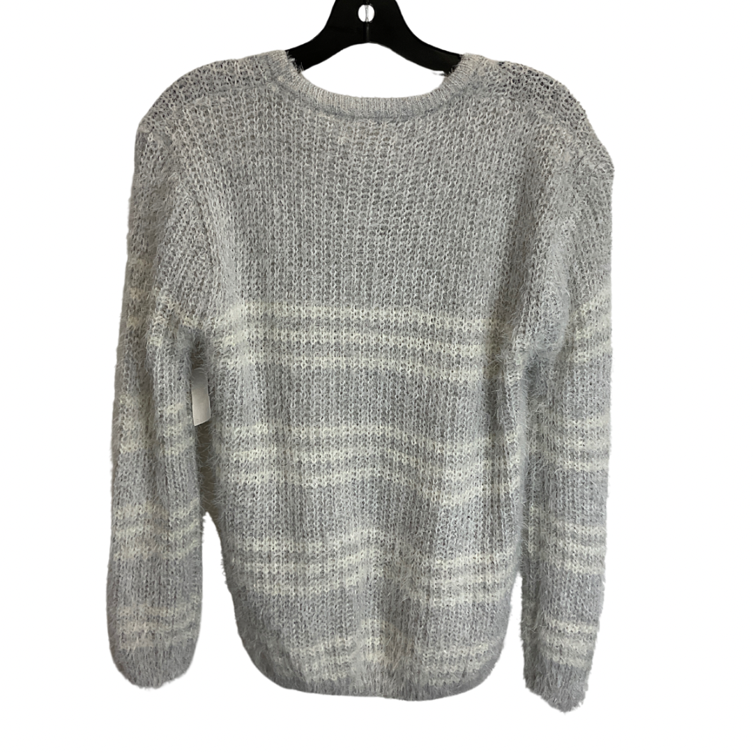 Sweater By Clothes Mentor In Grey, Size: S