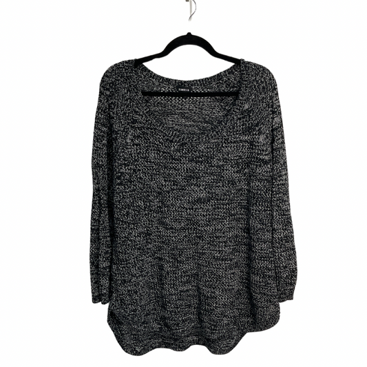 Sweater By Torrid In Black & White, Size: 3x