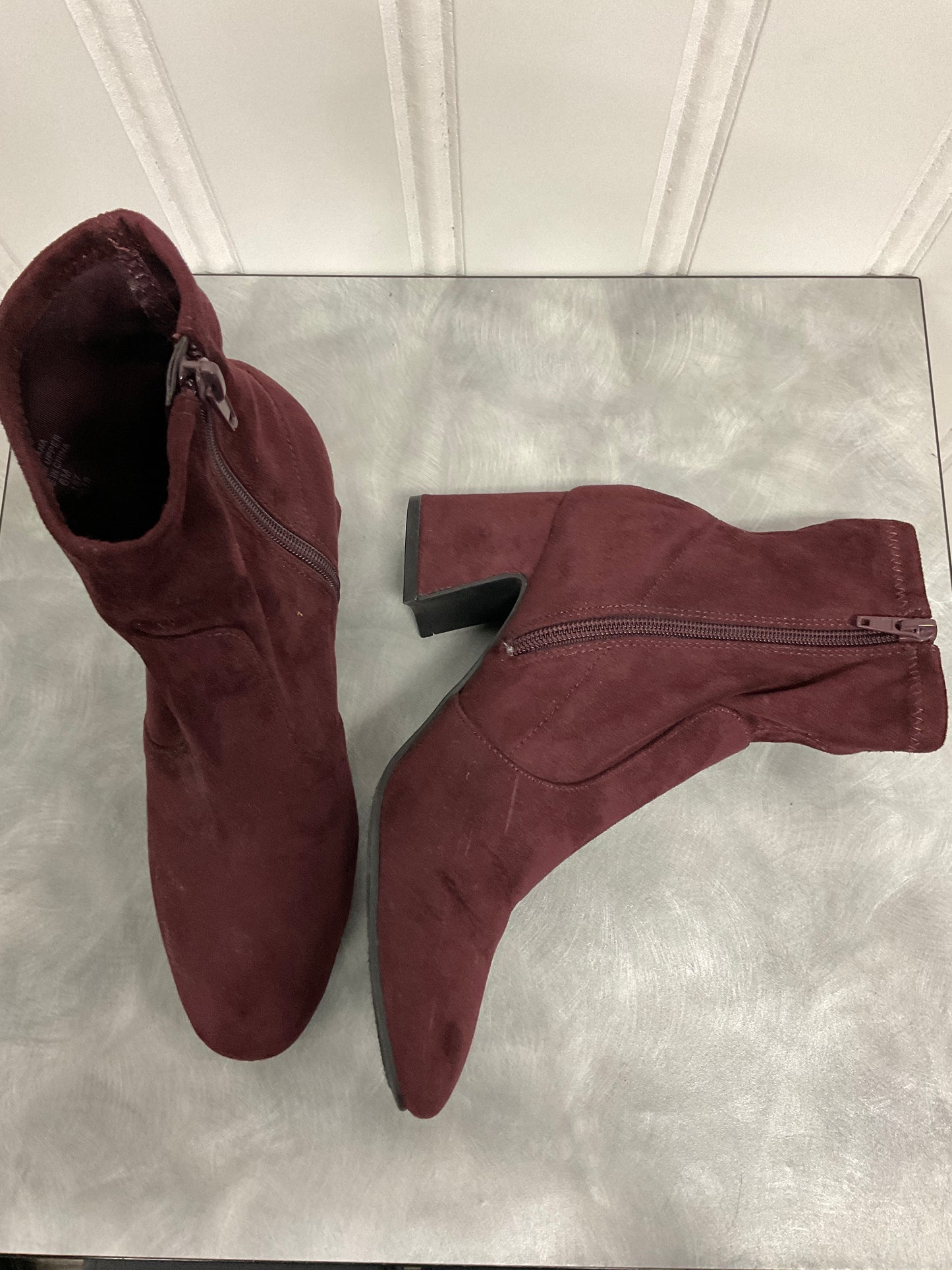 Boots Ankle Heels By Unisa In Maroon, Size: 6