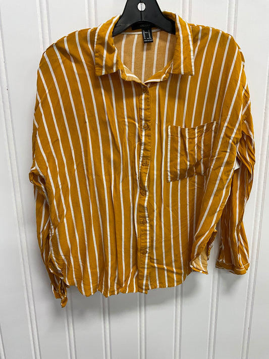 Top Long Sleeve By Forever 21 In White & Yellow, Size: M