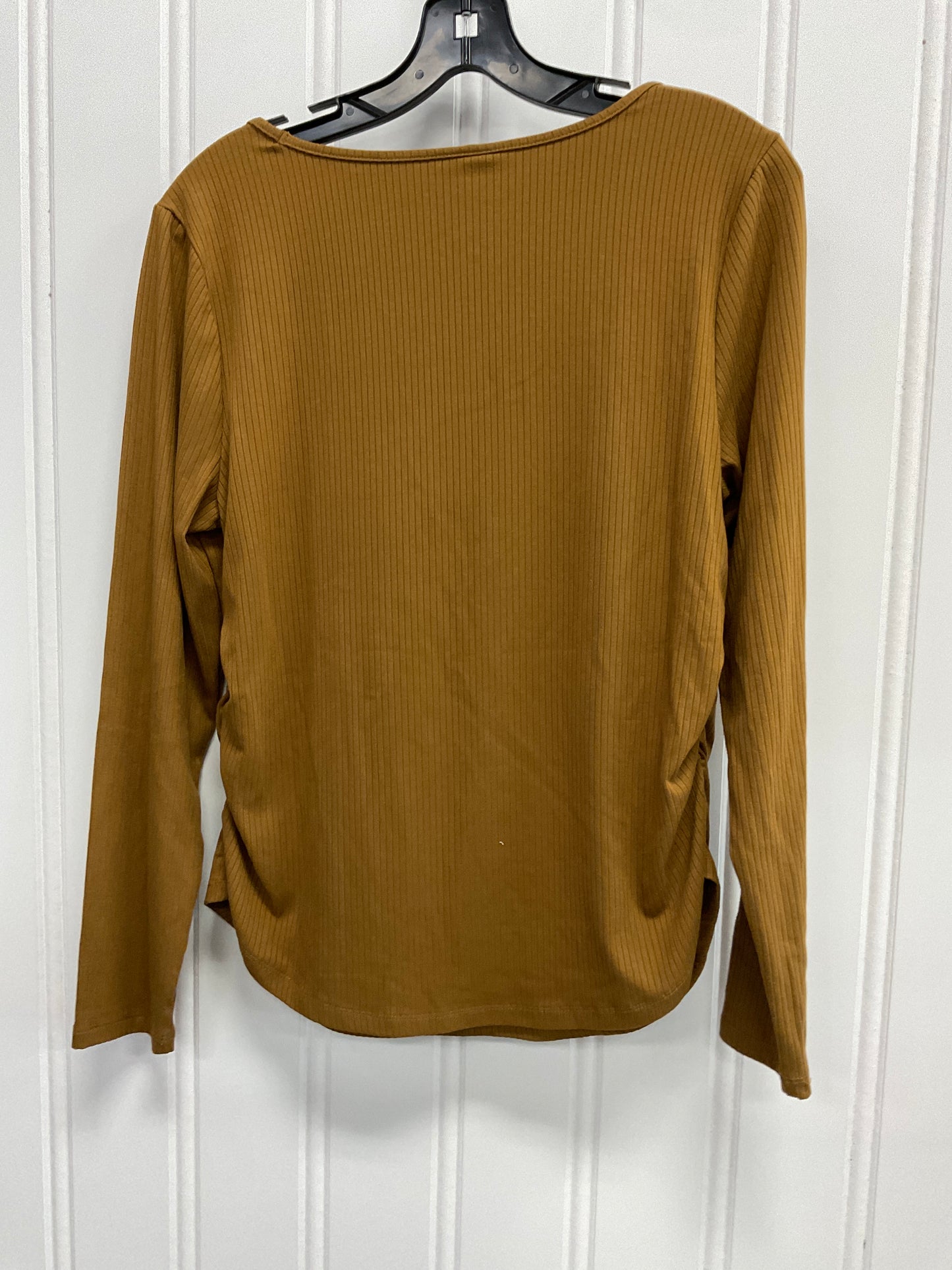 Top Long Sleeve By Old Navy In Tan, Size: L