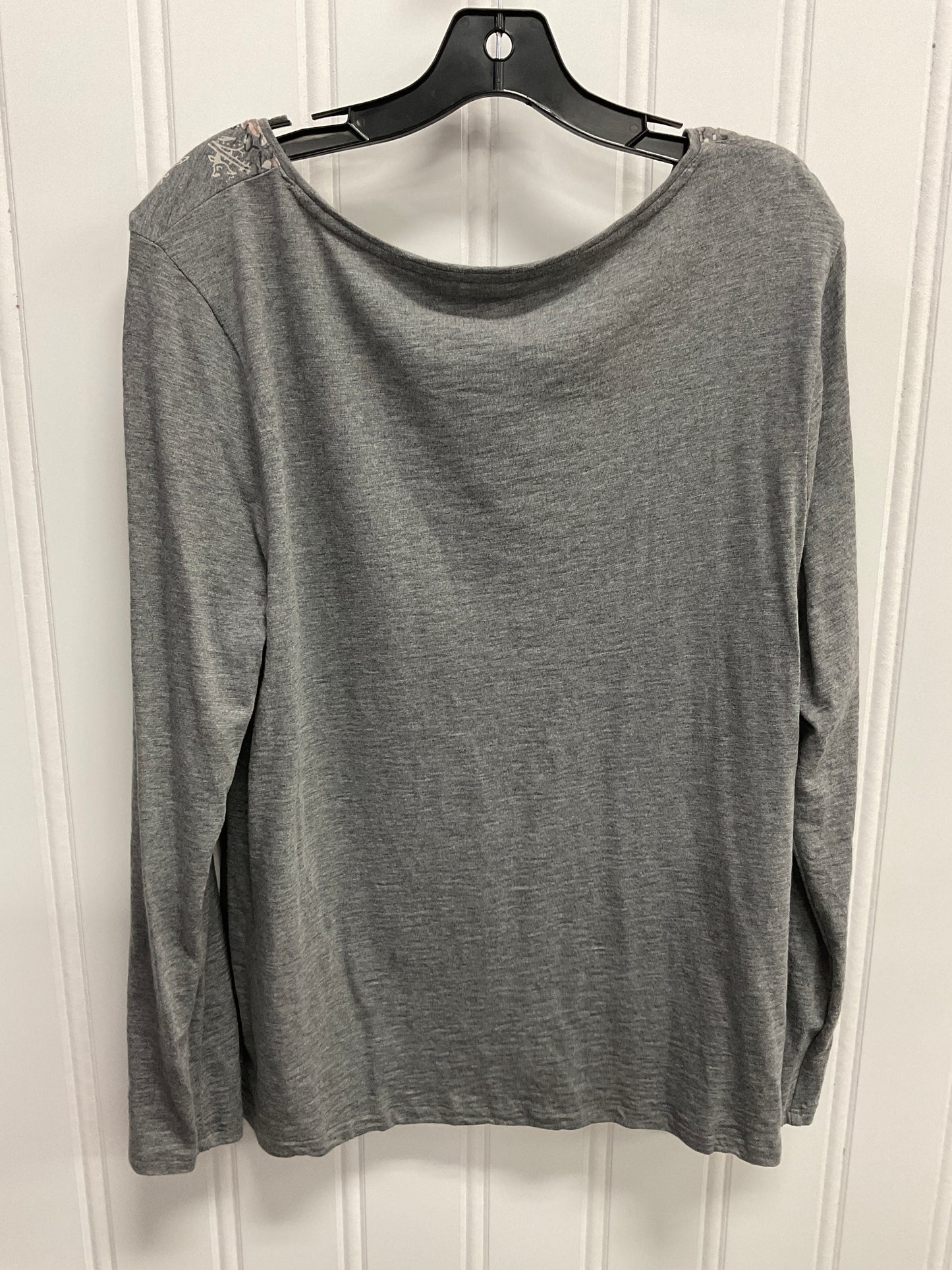 Top Long Sleeve By Zenergy By Chicos In Grey, Size: Xl