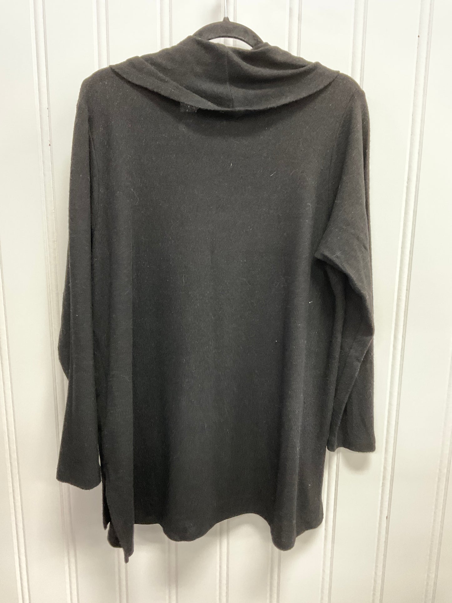 Top Long Sleeve By Karen Kane In Black, Size: 1x