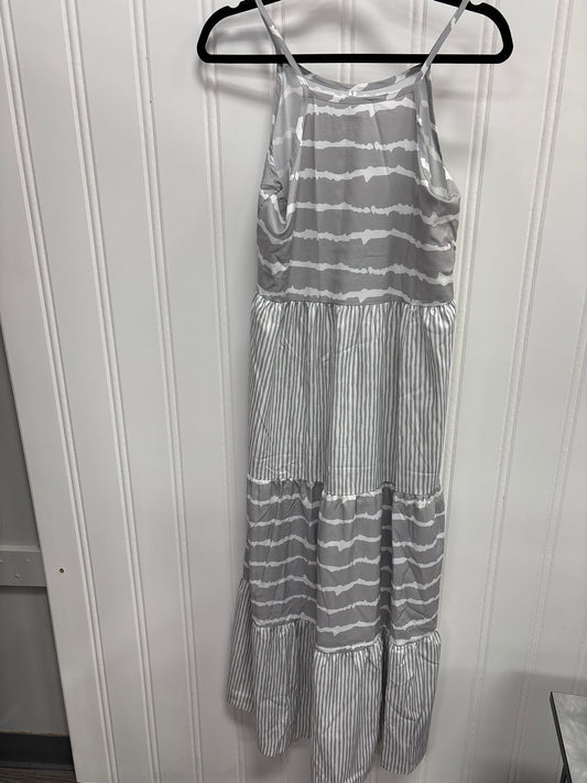 Dress Casual Maxi By Clothes Mentor In Grey, Size: S