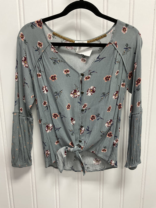 Top Long Sleeve By Maurices  Size: S