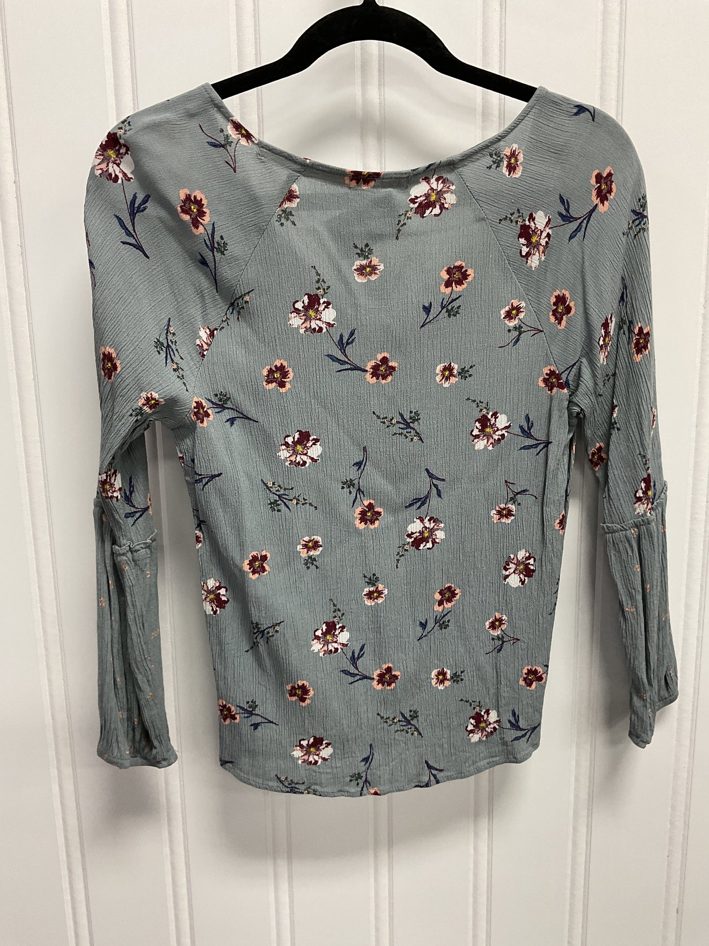 Top Long Sleeve By Maurices  Size: S