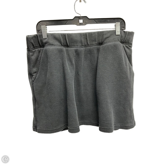 Skort By Natural Reflections In Grey, Size: Xl