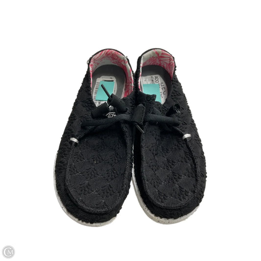 Shoes Flats By Hey Dude In Black, Size: 6