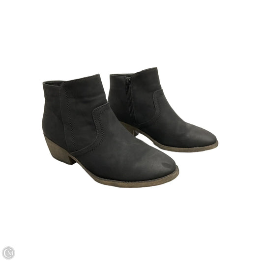 Boots Ankle Heels By Maurices In Black, Size: 9