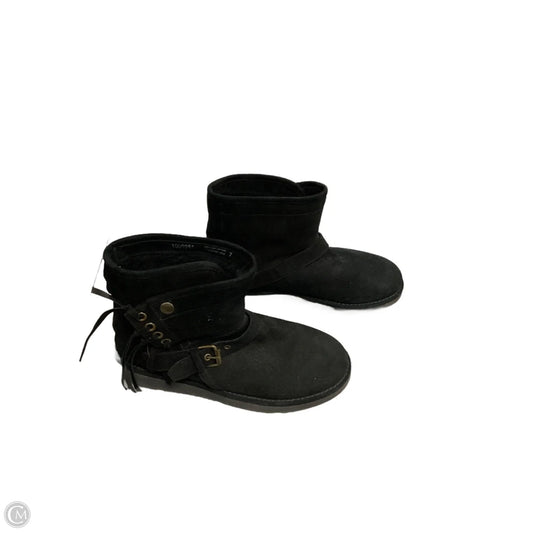 Boots Designer By Ugg In Black, Size: 7