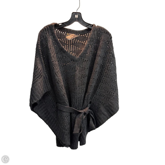 Sweater Short Sleeve By Outback Red In Grey, Size: L