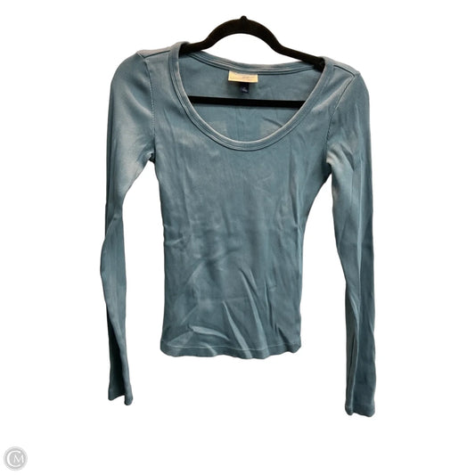 Top Long Sleeve By Universal Thread In Blue, Size: Xs