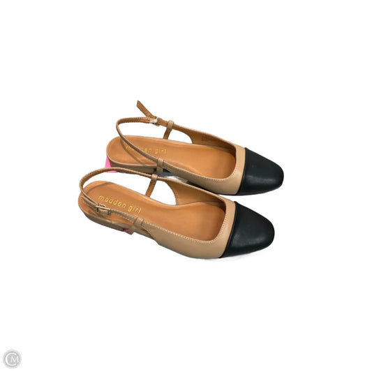 Shoes Flats By Madden Girl In Black & Tan, Size: 6.5