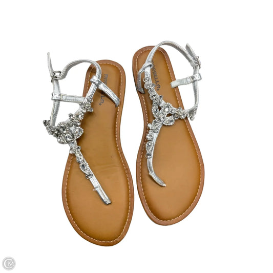 Sandals Flats By Clothes Mentor In Silver, Size: 10