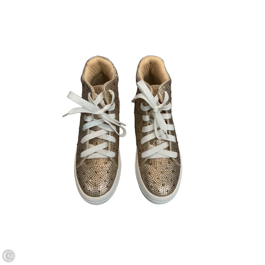 Shoes Sneakers By Clothes Mentor In Gold, Size: 9