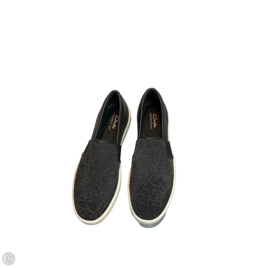 Shoes Flats By Clarks In Black, Size: 9