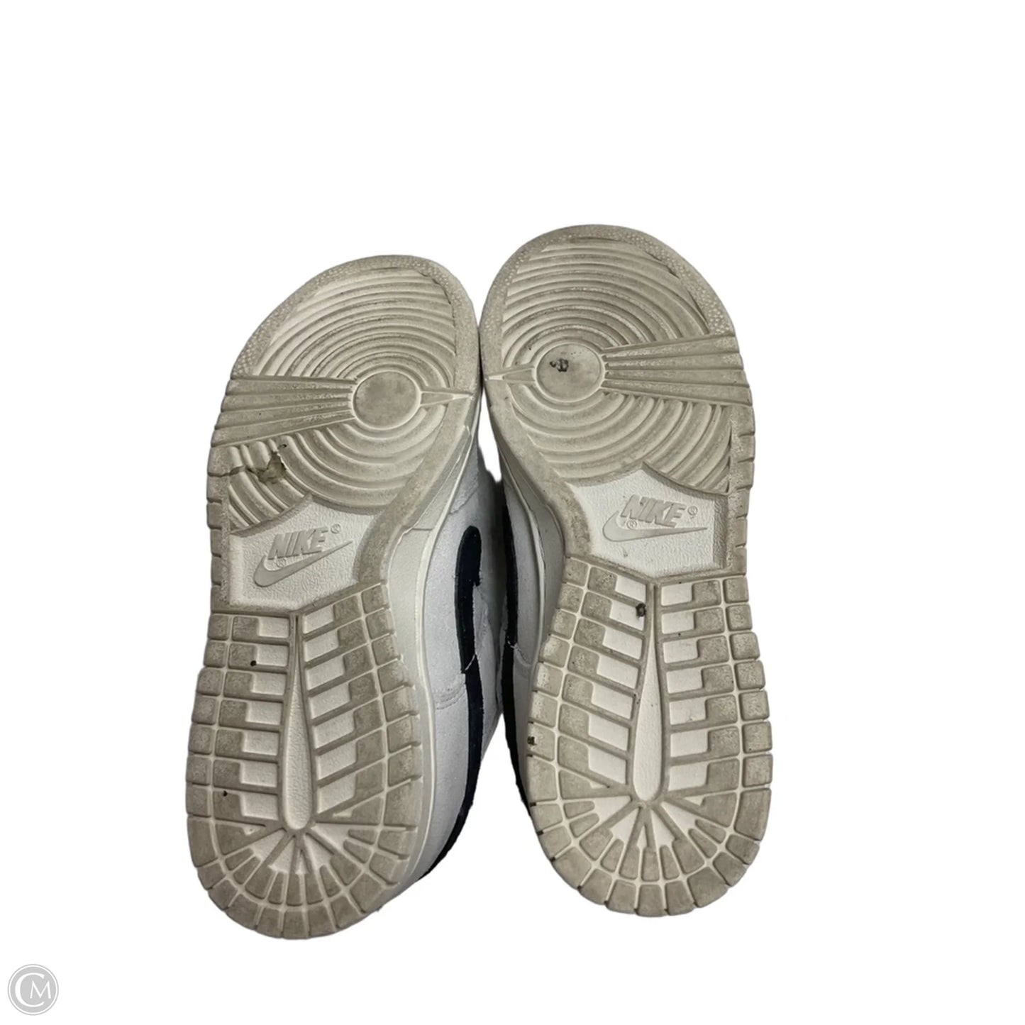 Shoes Sneakers By Nike In Grey, Size: 8
