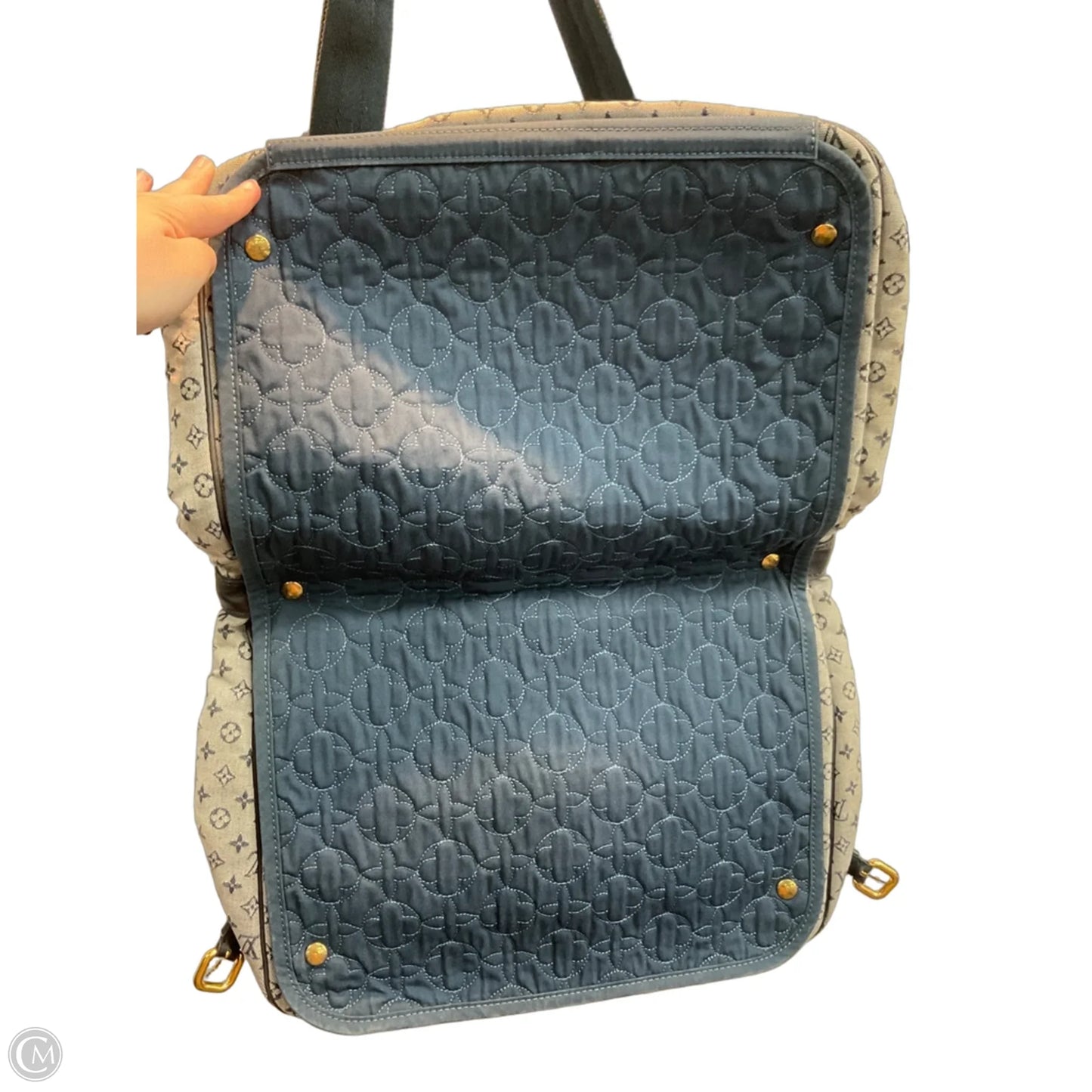 Crossbody Luxury Designer By Louis Vuitton, Size: Large