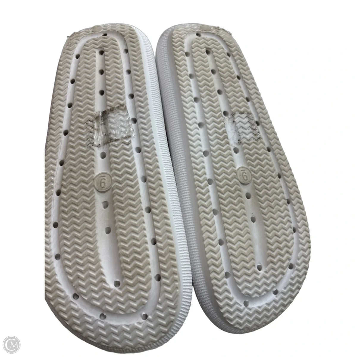 Sandals Flats By No Boundaries In White, Size: 9