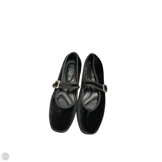 Shoes Flats By Clothes Mentor In Black, Size: 8