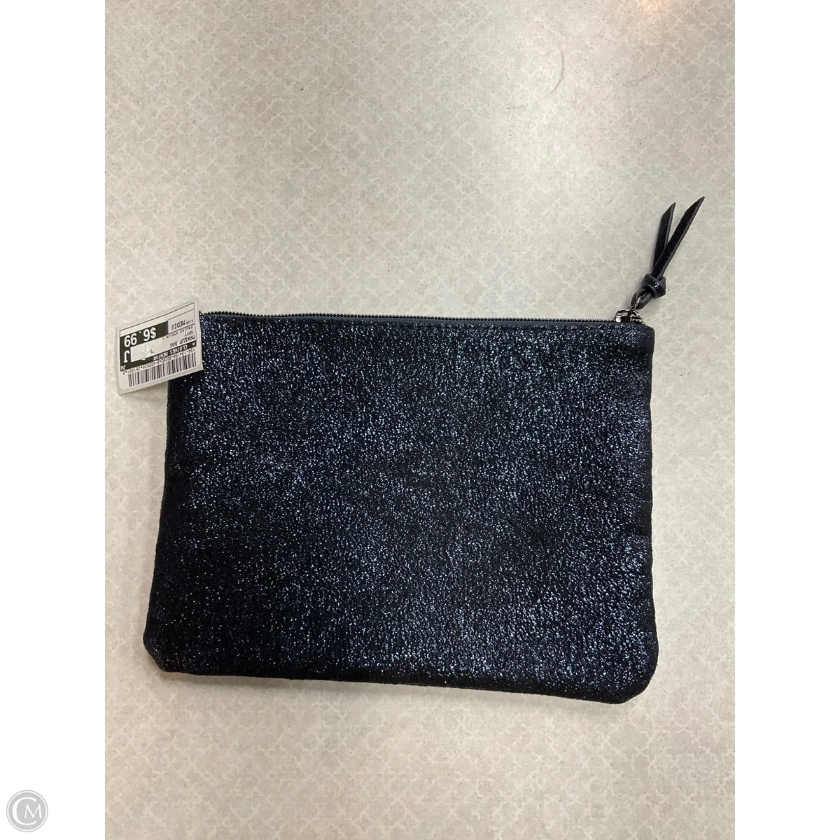 Makeup Bag By Clothes Mentor, Size: Medium