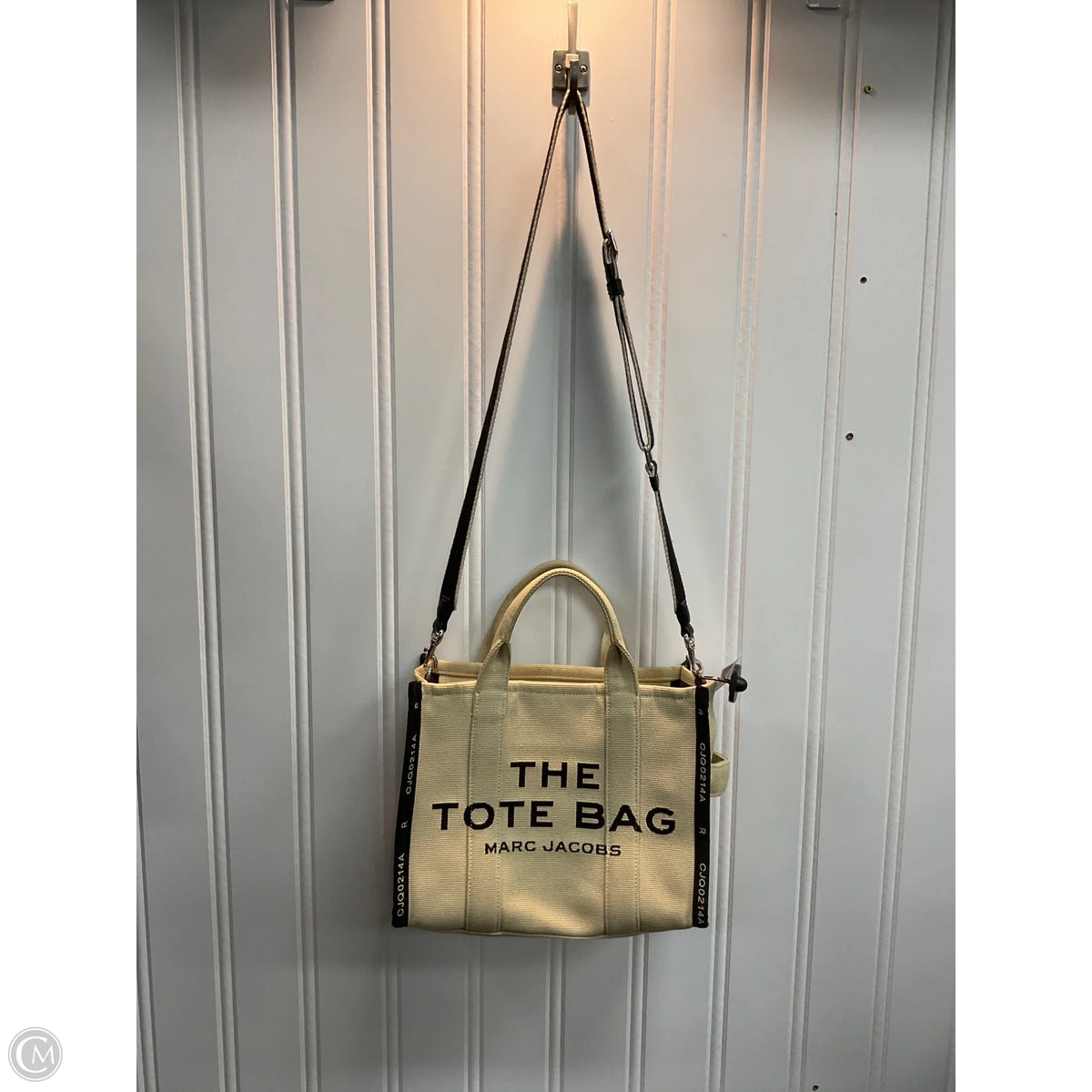 Tote Luxury Designer By Marc Jacobs, Size: Medium