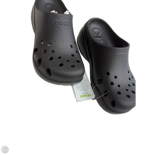Shoes Heels Platform By Crocs In Black, Size: 8