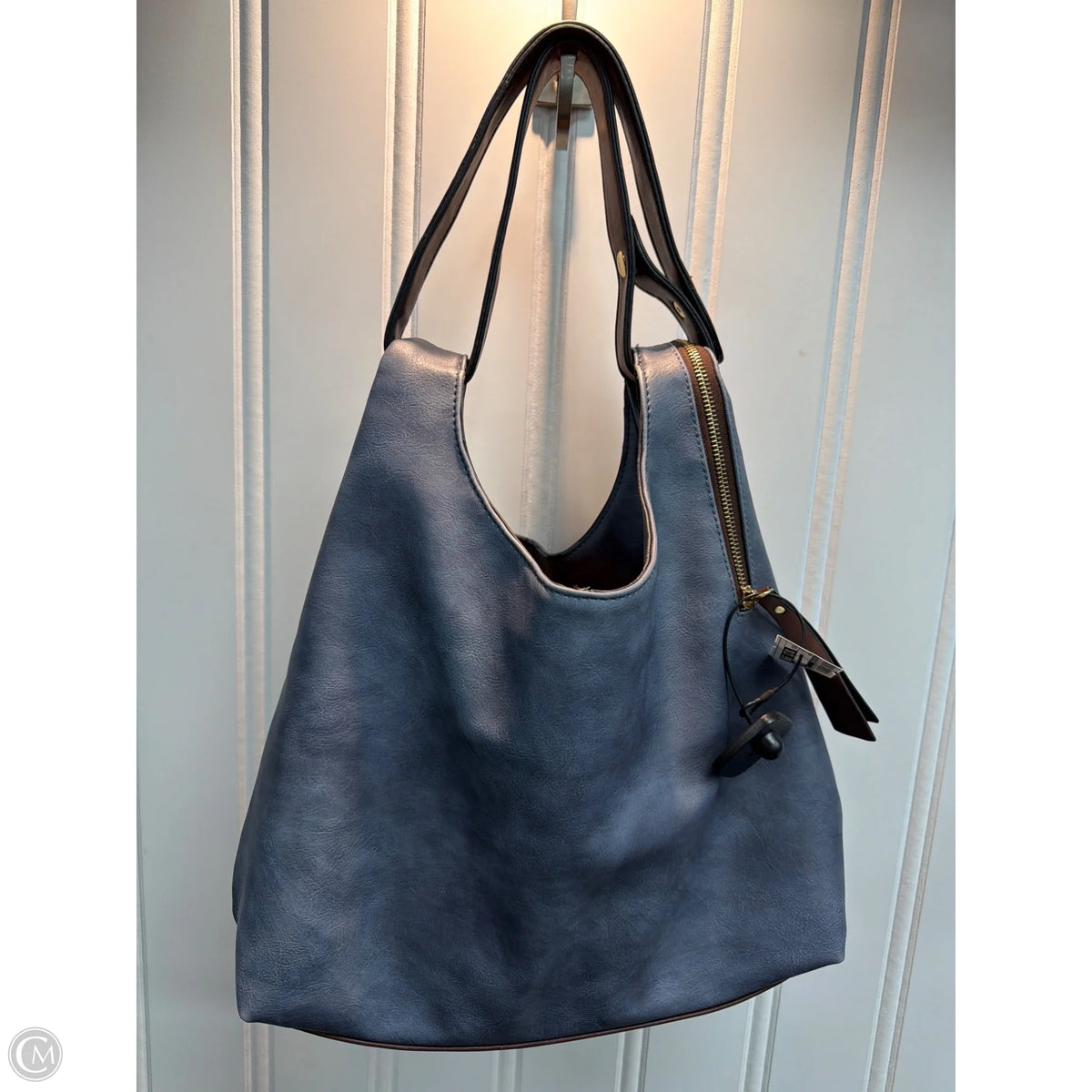 Handbag By Clothes Mentor, Size: Medium