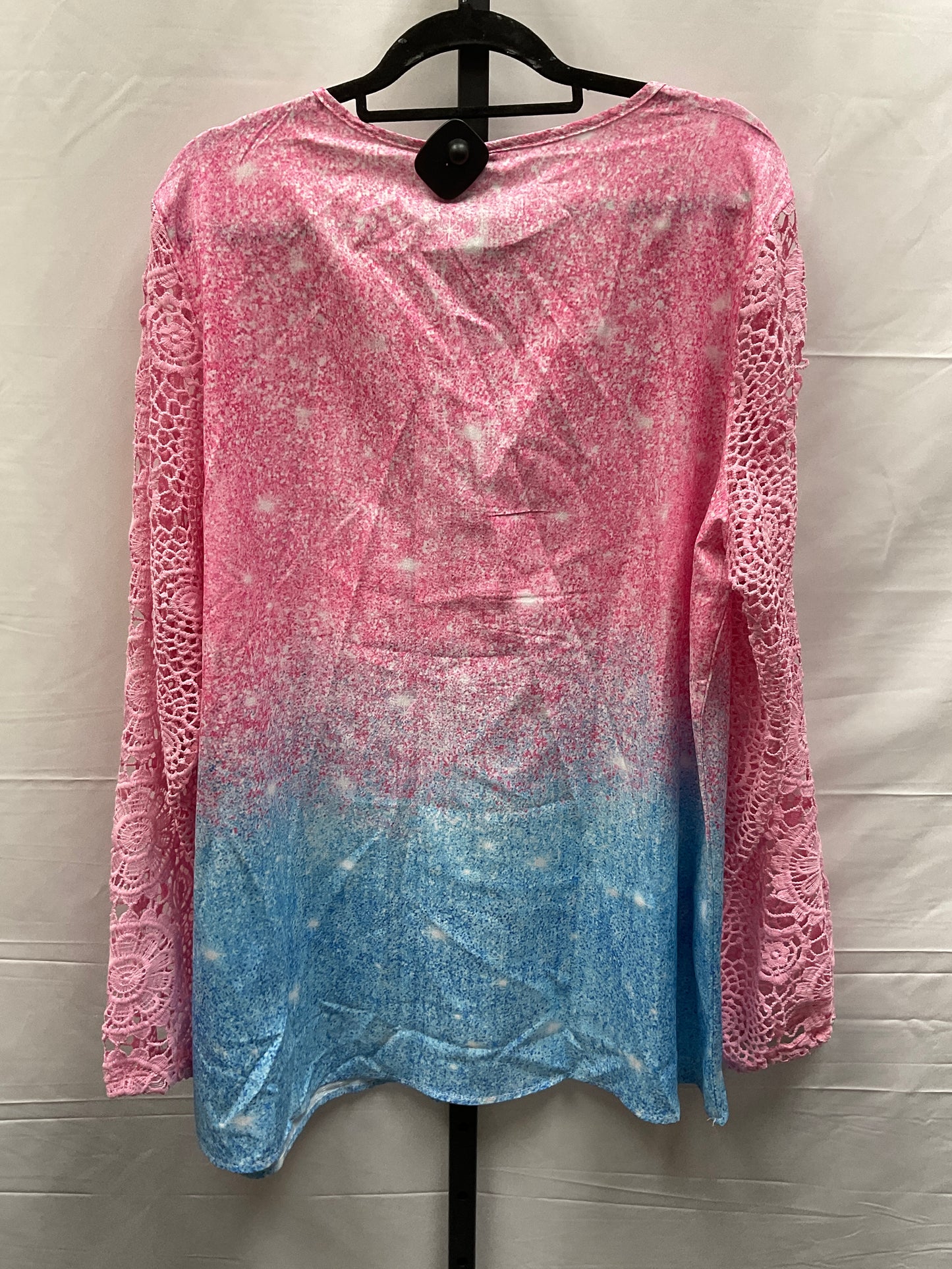 Blue & Pink Top Long Sleeve Clothes Mentor, Size 4x