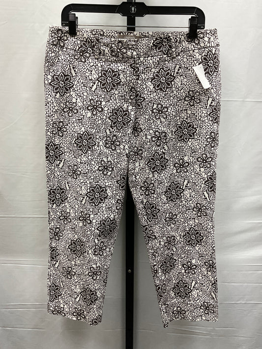 Brown & White Capris Chicos, Size M