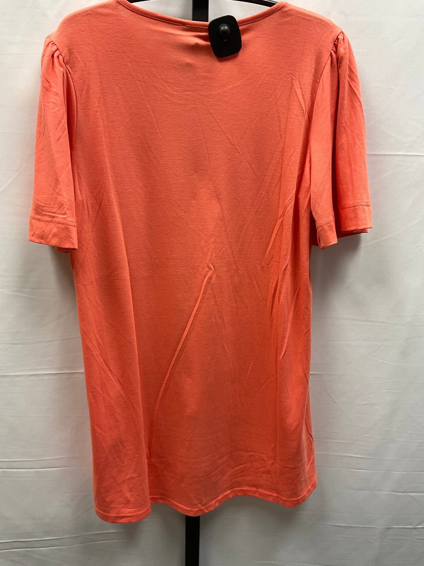 Top Short Sleeve By Diane Gilman In Coral, Size: S