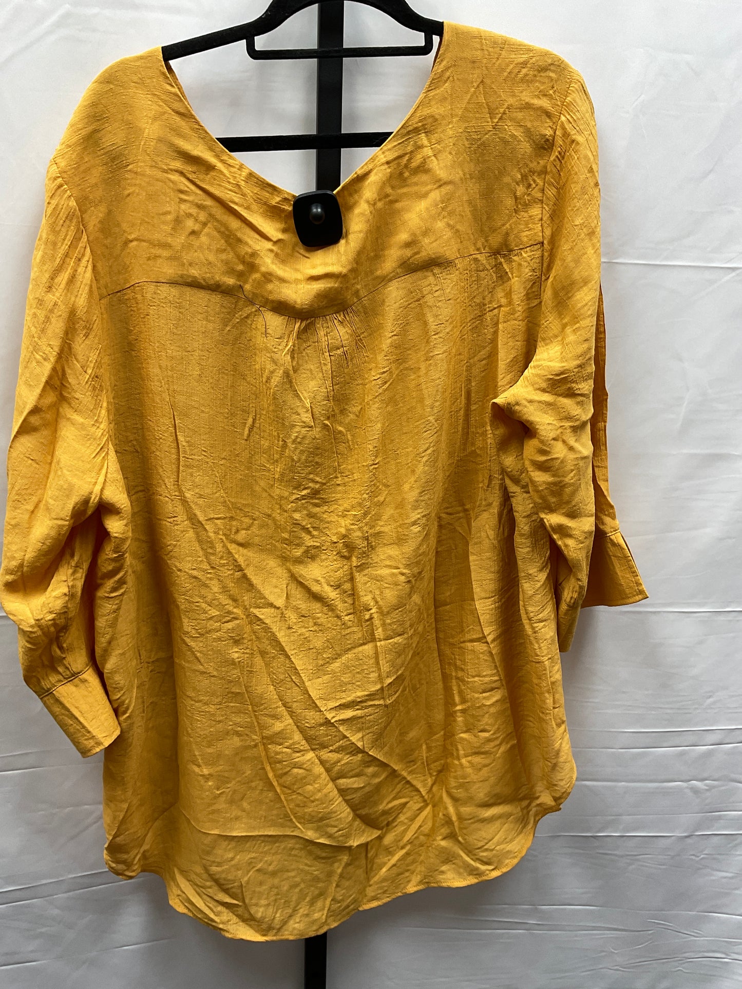 Yellow Top Long Sleeve Clothes Mentor, Size 3x