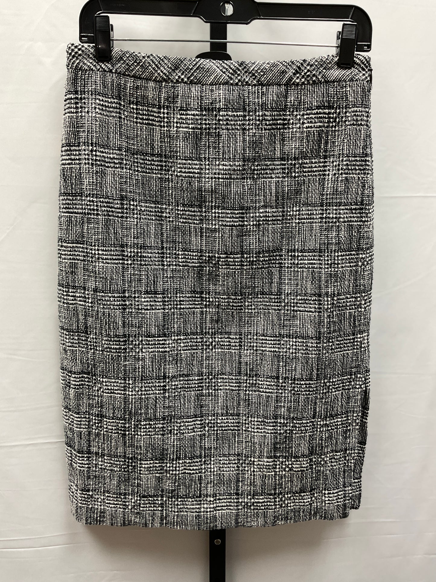 Skirt Midi By Banana Republic In Black & Cream, Size: 4