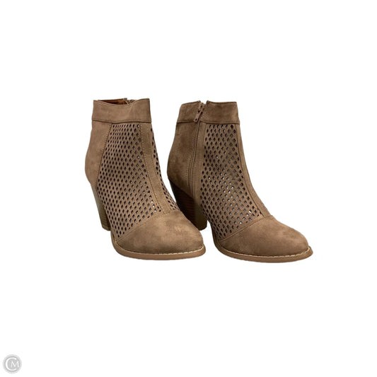 Boots Ankle Heels By Soho Apparel In Tan, Size: 9