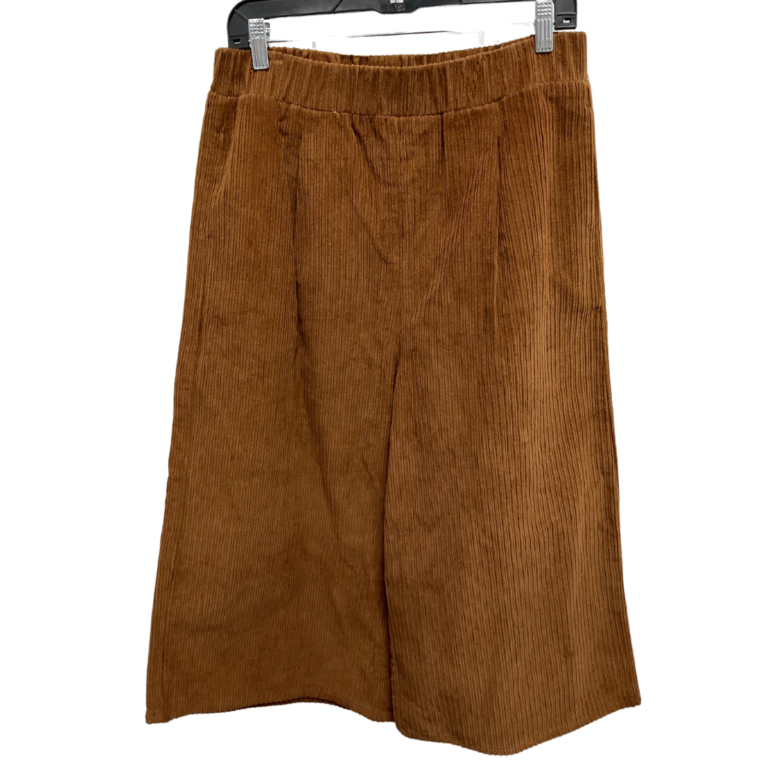 Capris By Cozy In Brown, Size: L