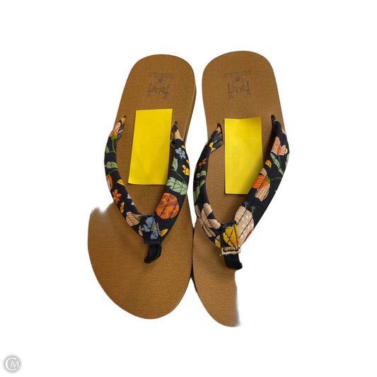 Sandals Flip Flops By Clothes Mentor In Tan, Size: 8.5