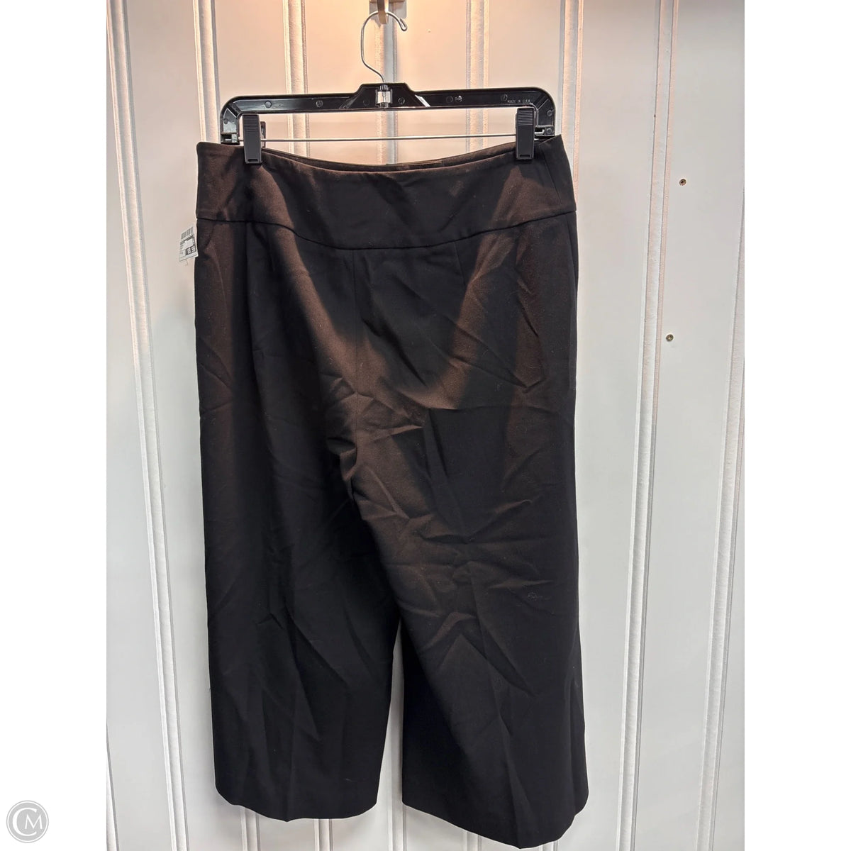 Capris By Studio In Black, Size: 10
