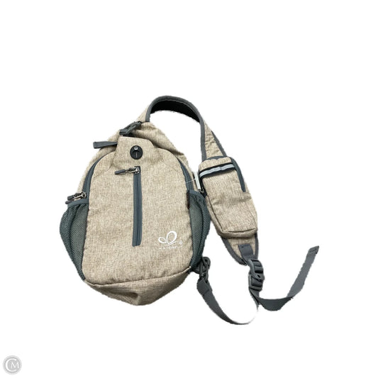 Crossbody By Clothes Mentor, Size: Medium