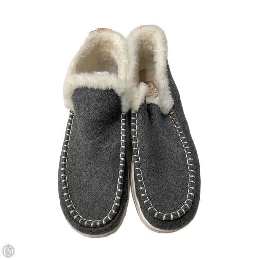 Boots Ankle Flats By Hey Dude In Grey, Size: 7