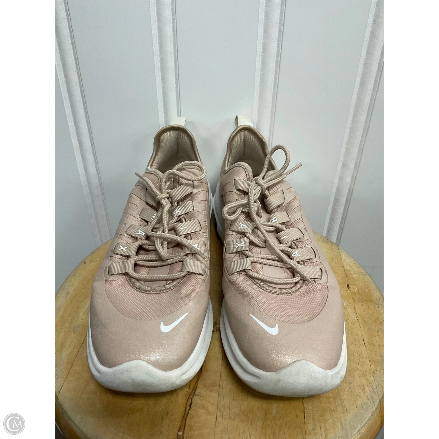 Shoes Athletic By Nike In Beige, Size: 6.5