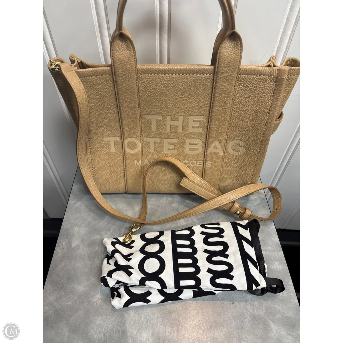 Tote Luxury Designer By Marc Jacobs, Size: Large